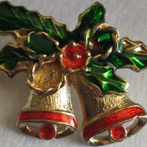 BELLS WITH HOLLY BROOCH – JEWELRY - Picture 3 of 3